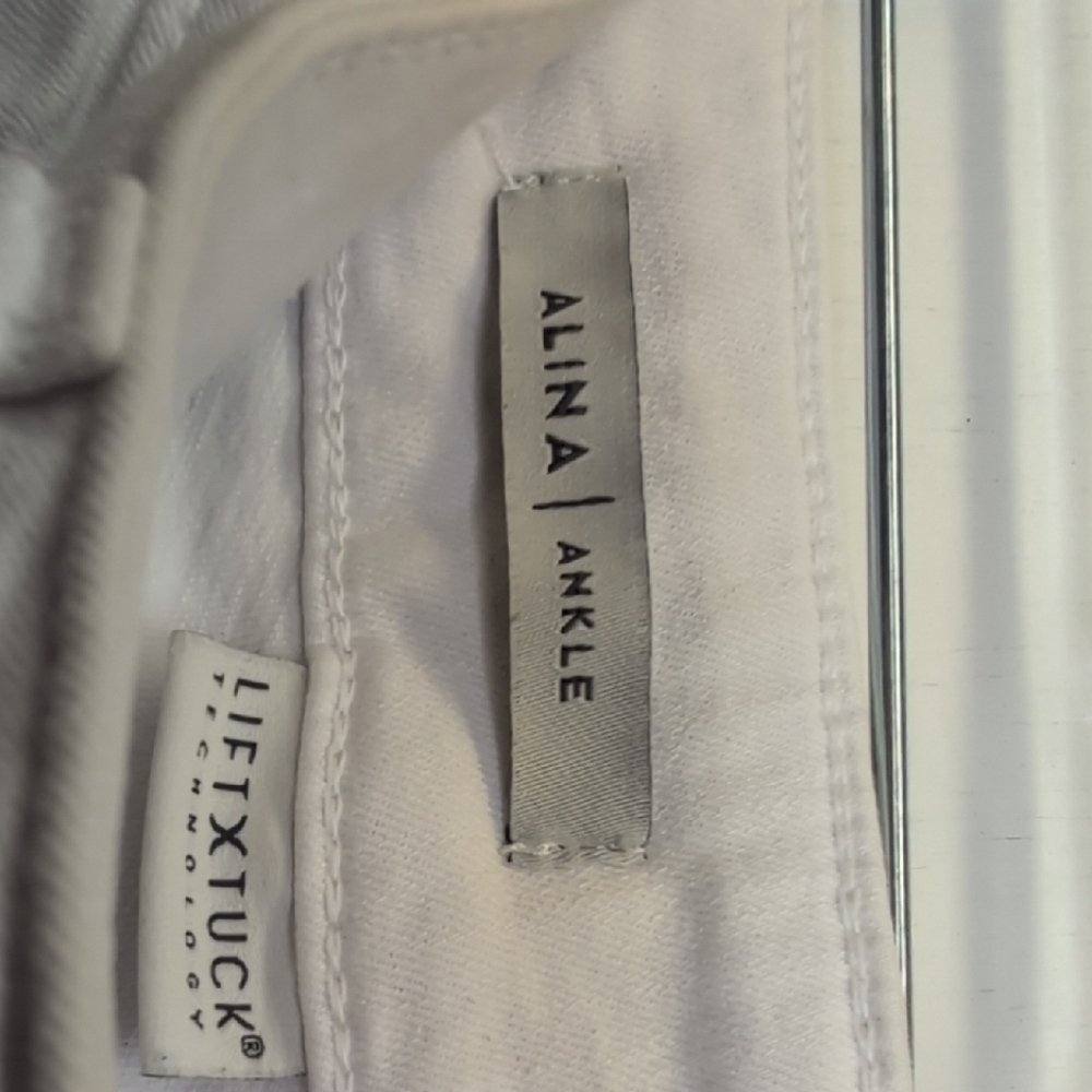 NYDJ Women's Off-White Skinny Jeans - Picture 3 of 3